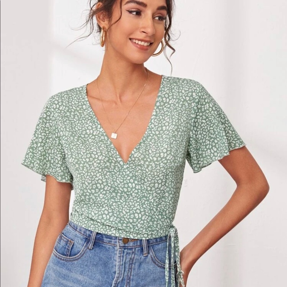 SHEIN Teal/Green Crop Top